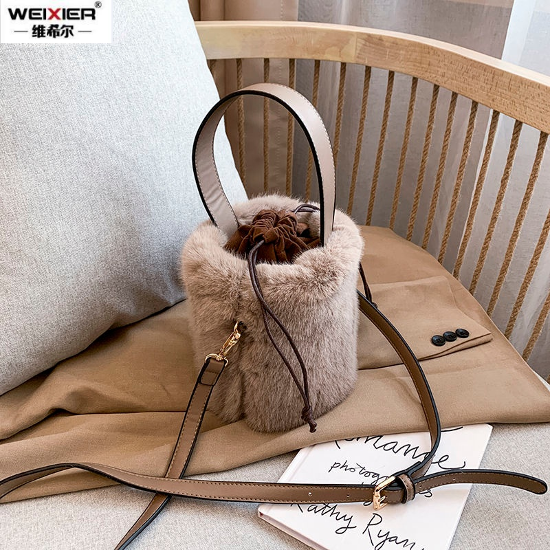 Faux Fur Bags Women Bucket Plu - đánh giá và giá Women Bags Max