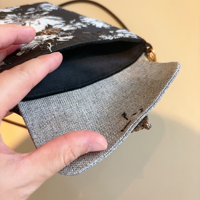 Small Celllphone Bags Chinese  - đánh giá và giá Women Bags Max