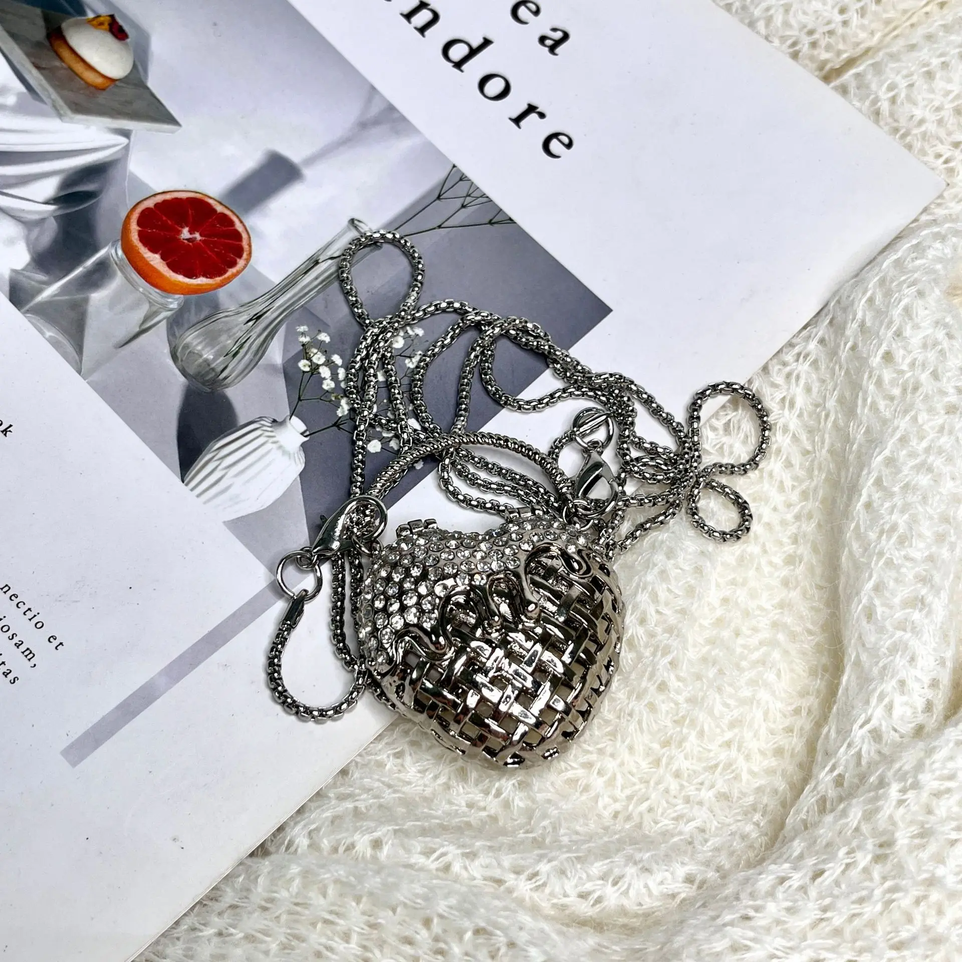 Designer Hollowed Out Heart- H - đánh giá và giá Women Bags Max