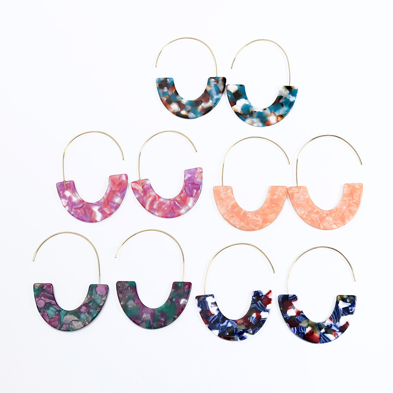 Moon Hoop Earrings Gold Brass  - đánh giá và giá Half Moon Crescent