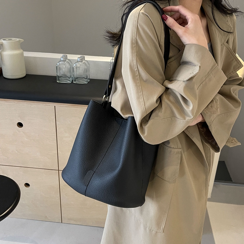 Hasp New Bucket Tote Bags Soli - đánh giá và giá Women Bags Sale