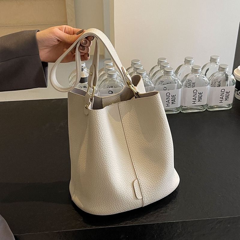 Hasp New Bucket Tote Bags Soli - đánh giá và giá Women Bags Sale